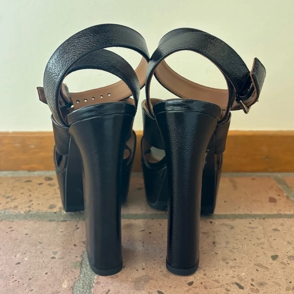 Alaia Paris Black Leather Platform Sandals